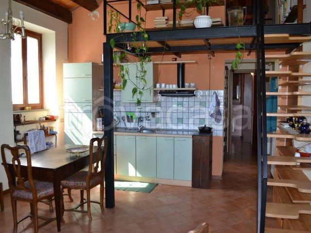 Appartamento in vendita a Mazzaferro, Marche
