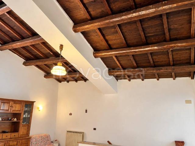 Appartamento in vendita a Vallo di Nera, Perugia
