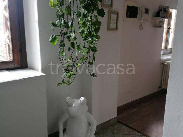 Appartamento in vendita a Valmorea, Lombardia