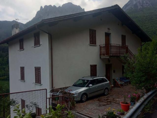 Appartamento in vendita a Comunità Montana della Valle Brembana, Valtorta
