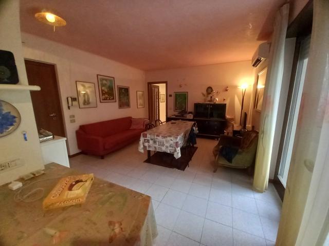 Appartamento in vendita a Sud-Ovest, Brenzone