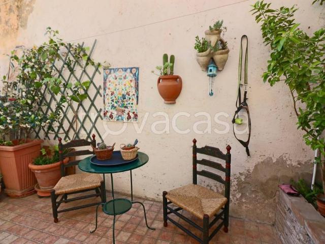 Appartamento in vendita a Madonna del Ponte, Vetralla