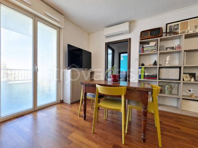 Appartamento in vendita a Oreno, Vimercate
