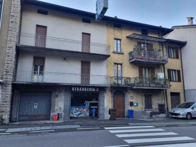 Appartamento in vendita a Comunità Montana della Valle Brembana, Zogno