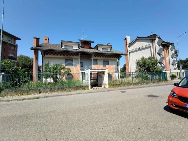 Appartamento in vendita a Abbiategrasso, Lombardia