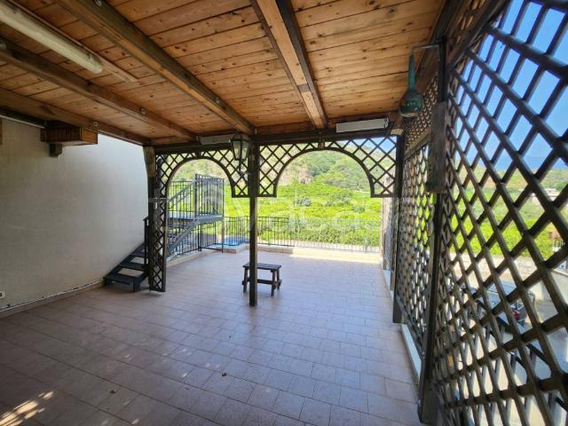 Appartamento in vendita a Acireale, Catania