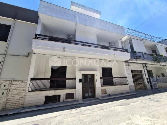 Appartamento in vendita a Adelfia, Bari