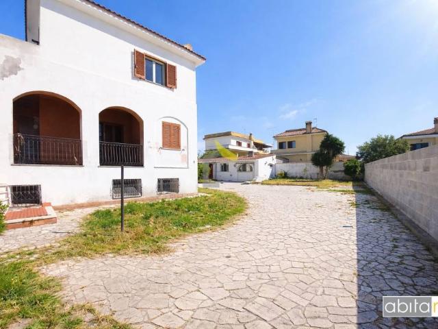 Appartamento in vendita a Lido di Marechiaro, Roma Capitale