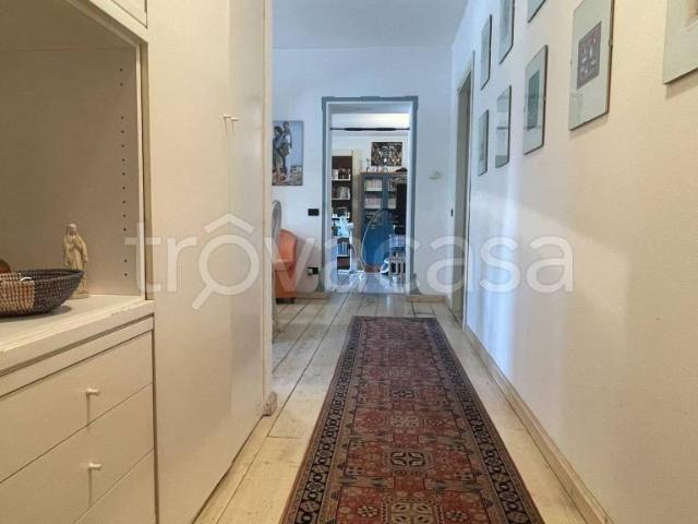 Appartamento in vendita a Arosio, Lombardia