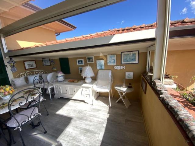 Appartamento in vendita a Ameglia, Liguria