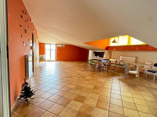 Appartamento in vendita a Corato, Bari