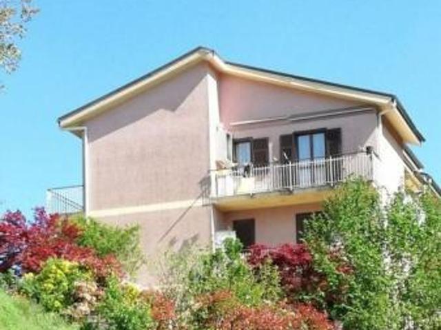 Appartamento in vendita a Carro, Liguria