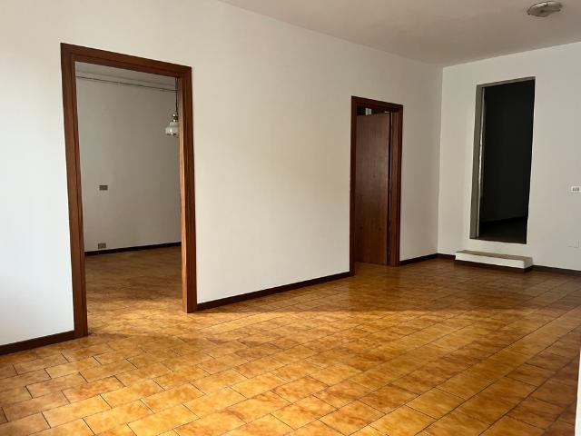Appartamento in vendita a Borgo San Giacomo, Lombardia