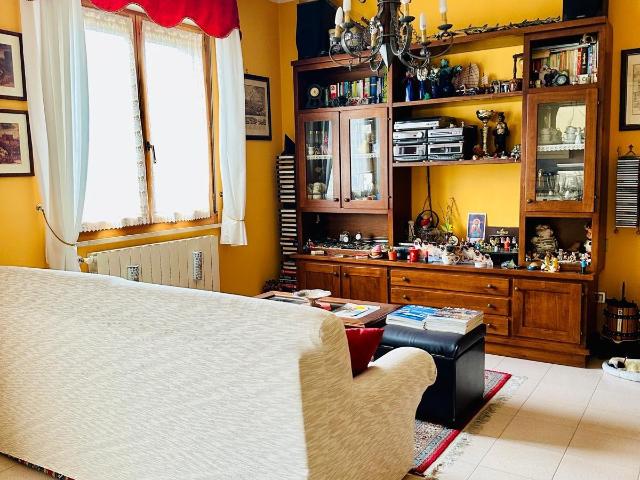 Appartamento in vendita a Taverne d'Arbia, Siena