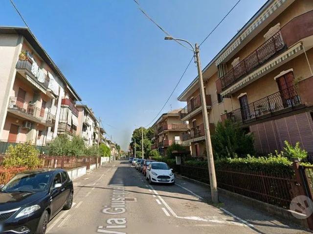 Appartamento in affitto a Nova Milanese, Monza e della Brianza