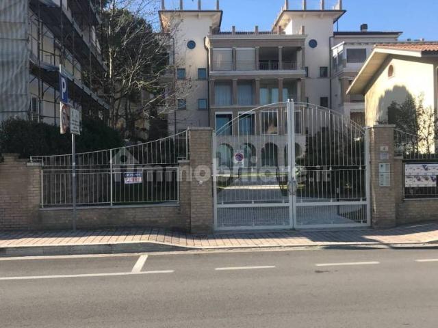 Appartamento in affitto a Unione dei Comuni della Val Vibrata, Tortoreto