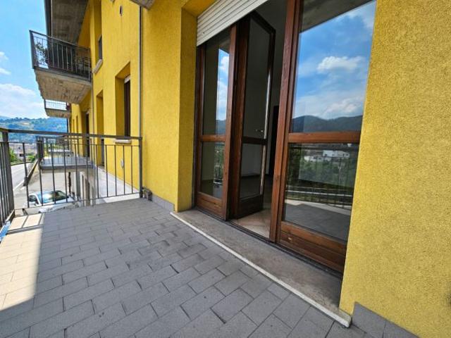 Appartamento in vendita a Gandino, Lombardia