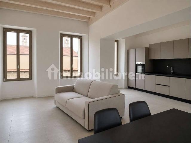 Appartamento in affitto a Chiari, Lombardia