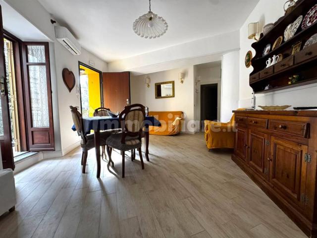 Appartamento in affitto a Dulcino, Calabria