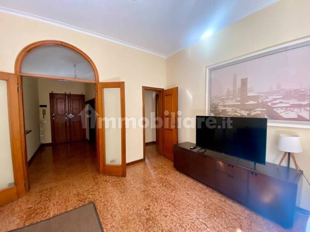Appartamento in affitto a Santo Stefano, Bologna