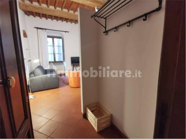 Appartamento in affitto a Palazzo Del Pero, Toscana