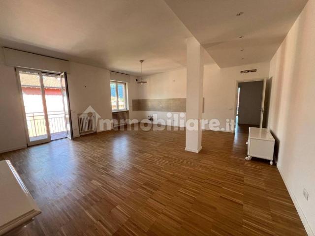 Appartamento in affitto a Sarnico, Lombardia