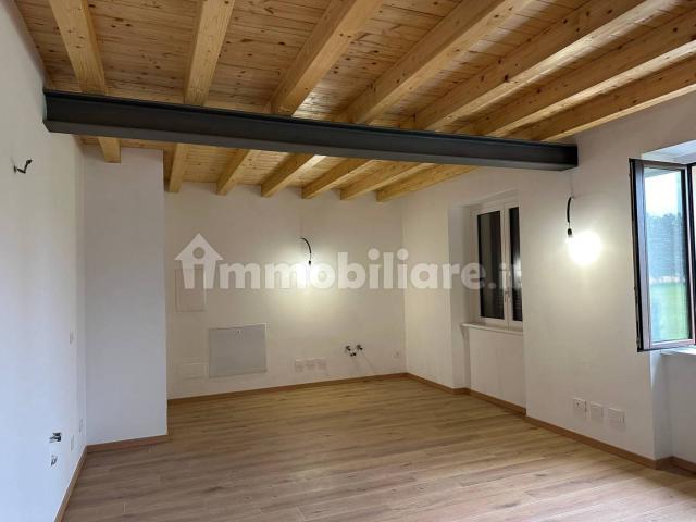 Appartamento in affitto a Bariola, Caronno Pertusella