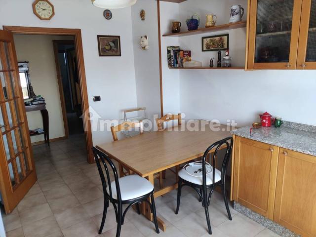 Appartamento in affitto a Mazzaferro, Marche