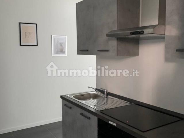Appartamento in affitto a Peschiera Del Garda, Veneto