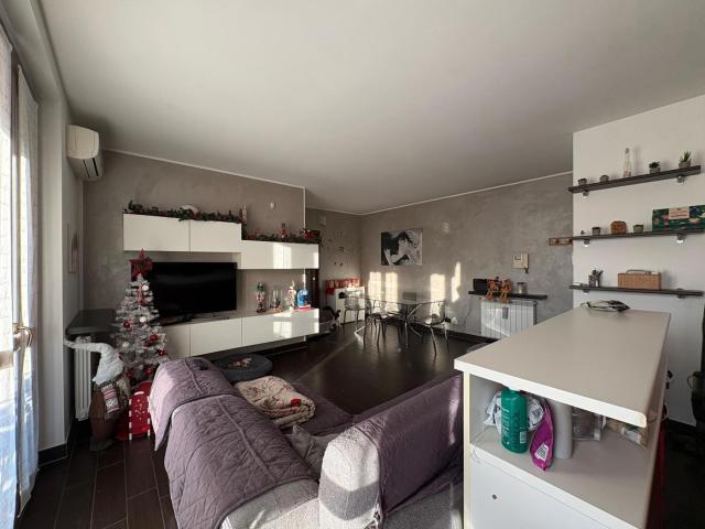 Appartamento in vendita a Mesero, Milano