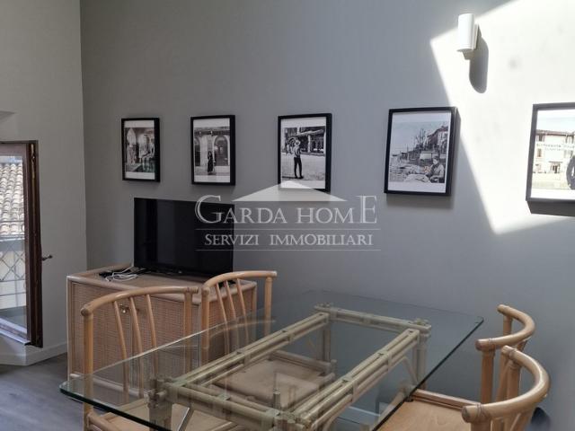 Appartamento in affitto a Desenzano Del Garda, Lombardia