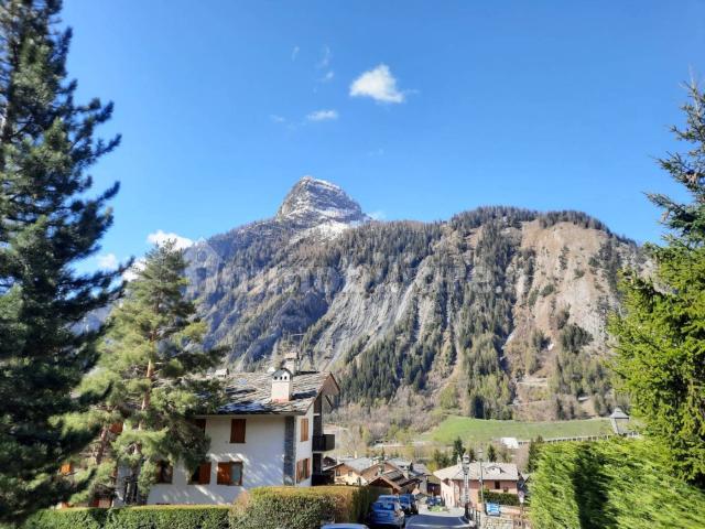 Appartamento in affitto a Courmayeur, Aosta