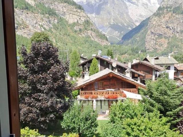 Appartamento in affitto a Courmayeur, Aosta