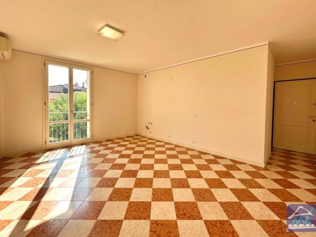 Appartamento in affitto a Unione delle Terre d'Argine, Novi Di Modena