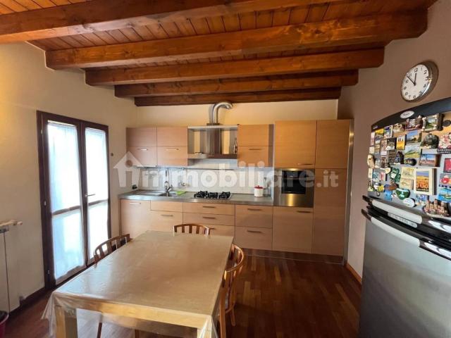 Appartamento in affitto a Varallo Pombia, Novara