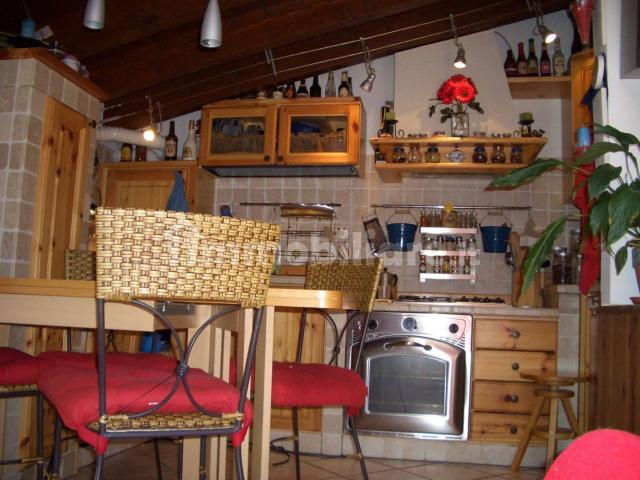 Appartamento in affitto a Parravicino, Erba