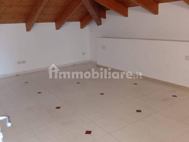 Appartamento in affitto a San Marone, Marche