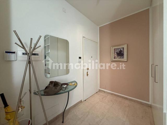 Appartamento in affitto a Municipio 9, Milano