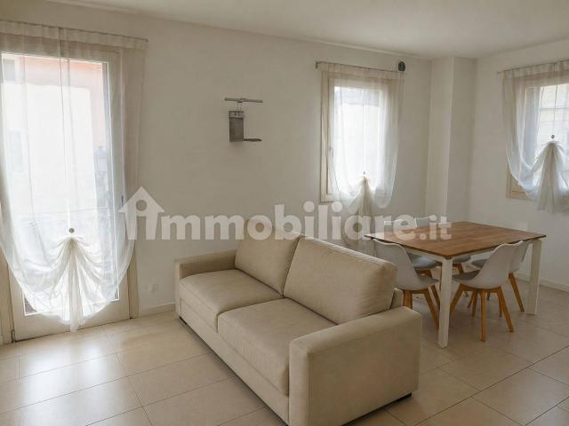 Appartamento in affitto a Puglia, Barletta-andria-trani