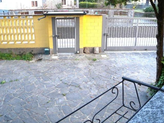 Appartamento in affitto a Uboldo, Lombardia