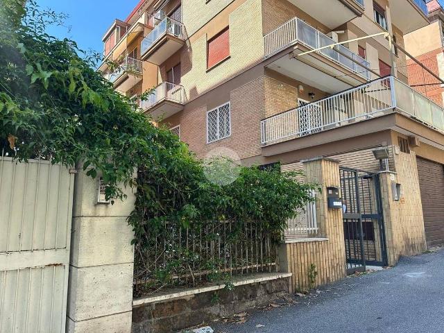 Appartamento in affitto a Municipio Roma III, Roma Capitale