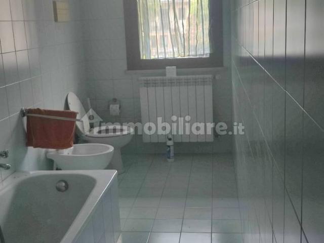 Appartamento in affitto a Zona Est, Brescia