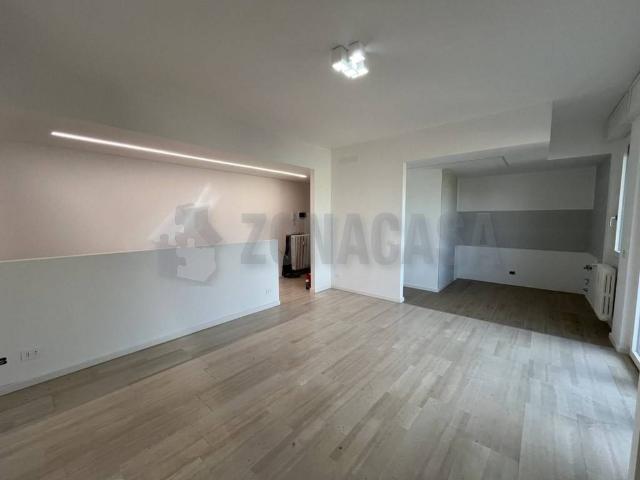 Appartamento in affitto a Sciarè, Gallarate