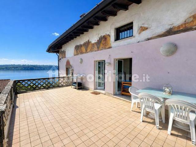 Appartamento in affitto a Comunità Montana Parco Alto Garda bresciano, Salò