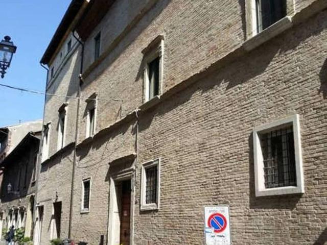 Appartamento in affitto a Centro storico, Marche