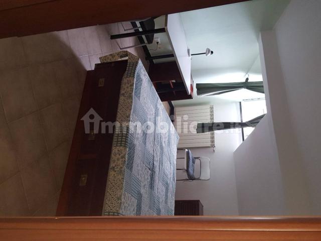 Appartamento in affitto a Centro Est, Serra Riccò