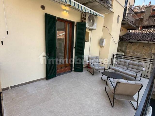 Appartamento in affitto a Casetta, Como