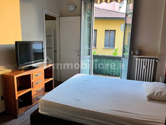Appartamento in affitto a Municipio 9, Milano