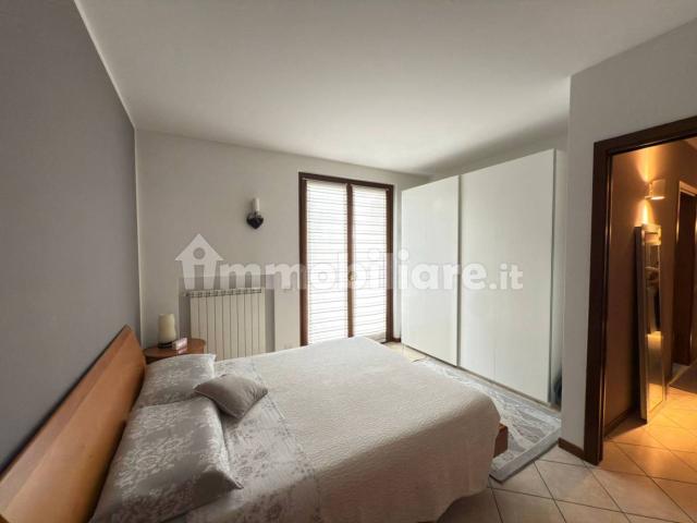 Appartamento in affitto a Almè, Lombardia