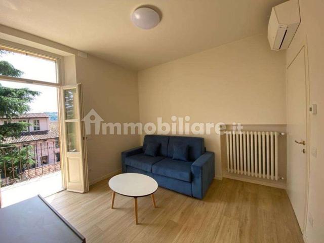 Appartamento in affitto a Comunità Montana Parco Alto Garda bresciano, Salò